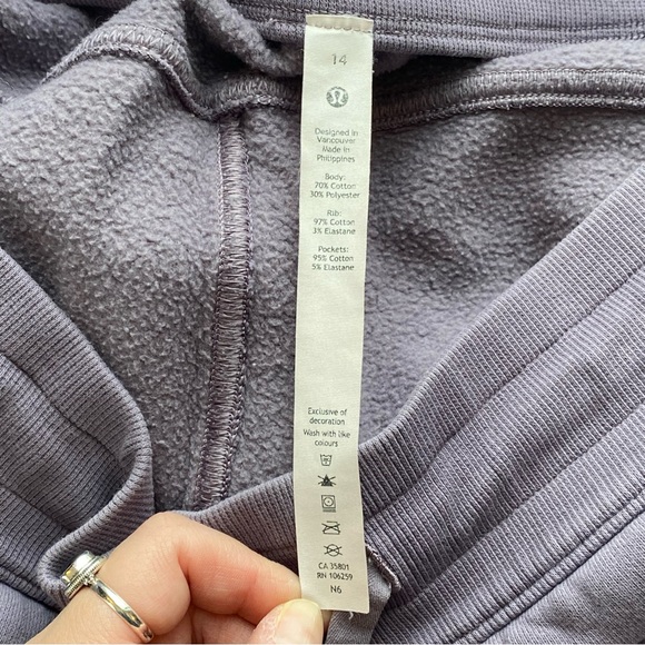 Lululemon Dusky Lavender Scuba Relaxed High-Rise Jogger Size 14 - Picture 11 of 16